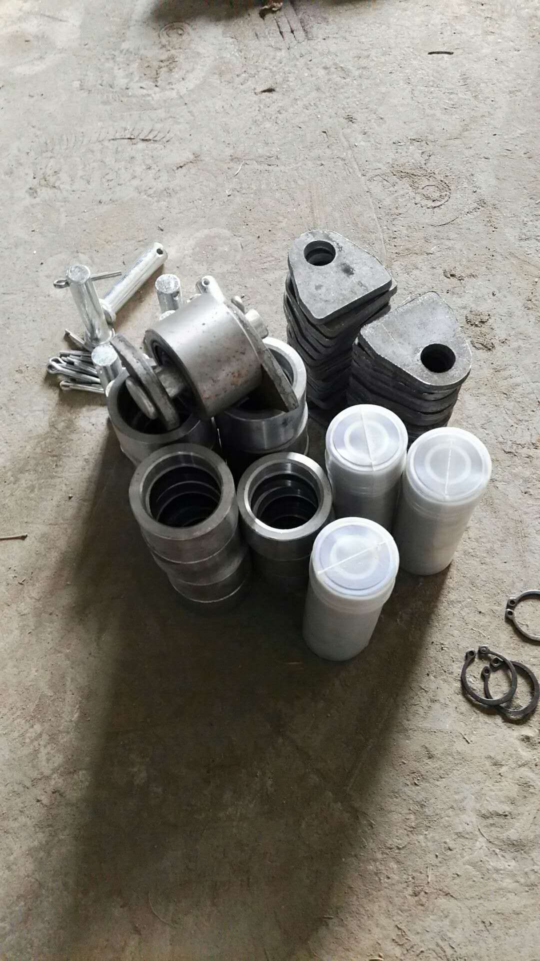 導(dǎo)軌式升降貨梯家用小型貨梯車(chē)間倉(cāng)庫(kù)貨物提升機(jī)簡(jiǎn)易鏈條式升降貨梯(圖11) 9108391973_994031168.jpg