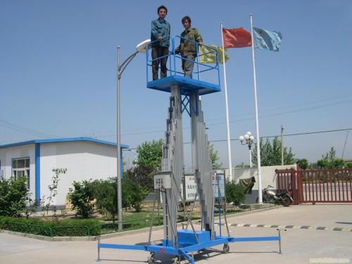 這樣可以減少液壓升降平臺(tái)的晃動(dòng)(圖2) \