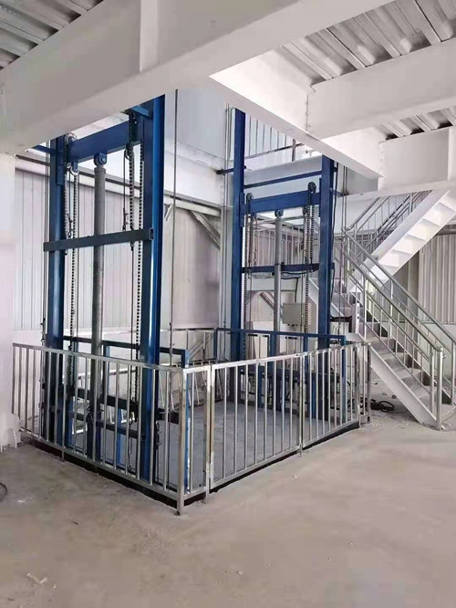 ? ? ?導(dǎo)軌式升降平臺適用范圍有哪些(圖1) ? ? ?導(dǎo)軌式升降平臺適用范圍有哪些(圖1)