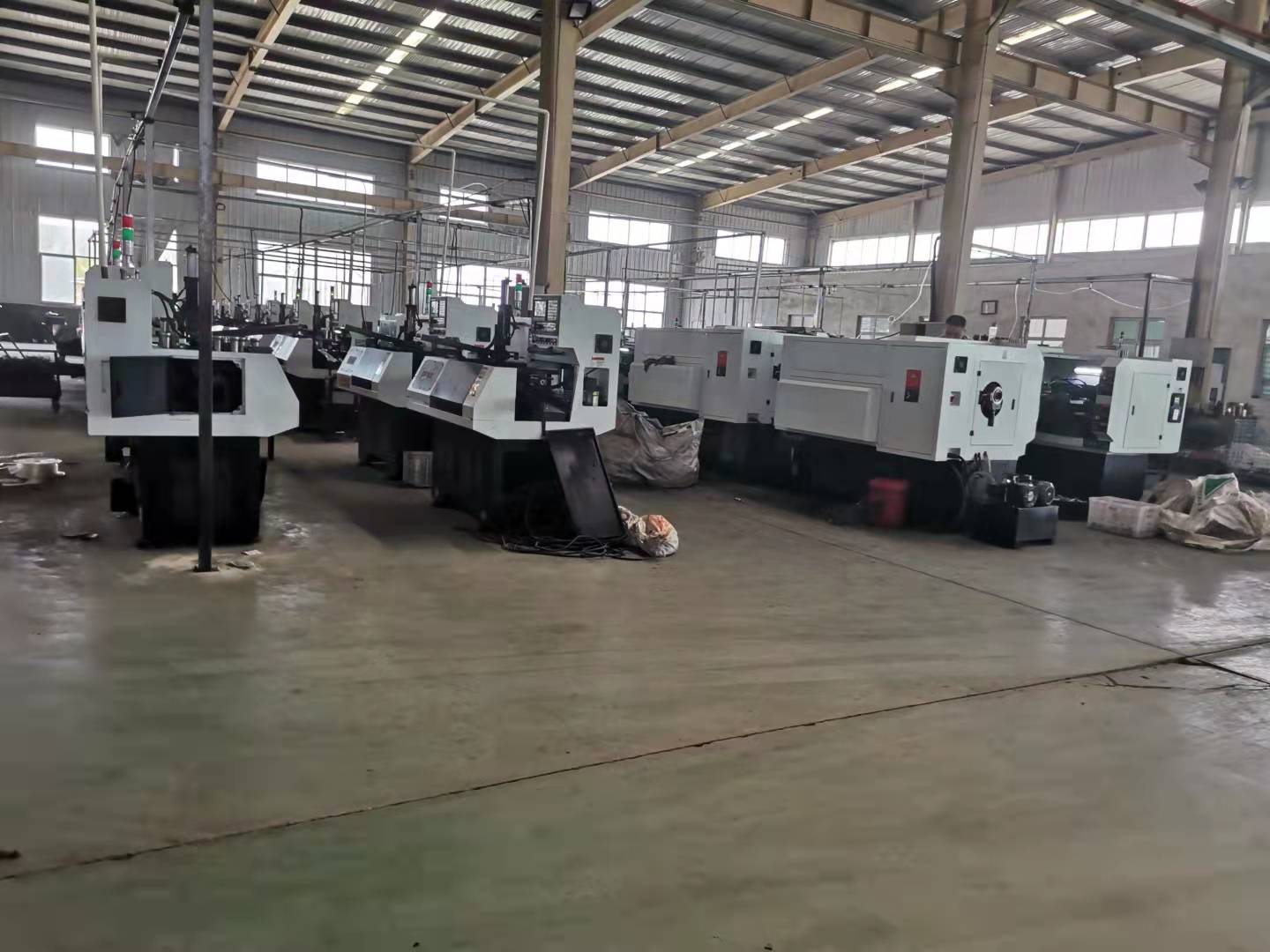 立式千斤頂配件小油缸 (圖1) 立式千斤頂配件小油缸 (圖1)